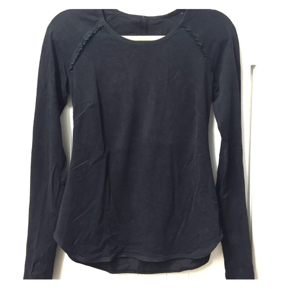 lululemon athletica Tops - LULULEMON BLACK LONG SLEEVE TOP (SIZE 6)